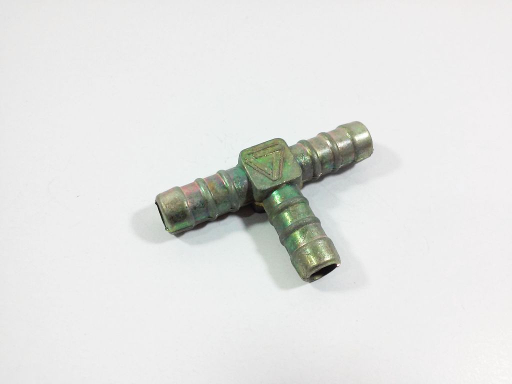 سه راه وسط سربی